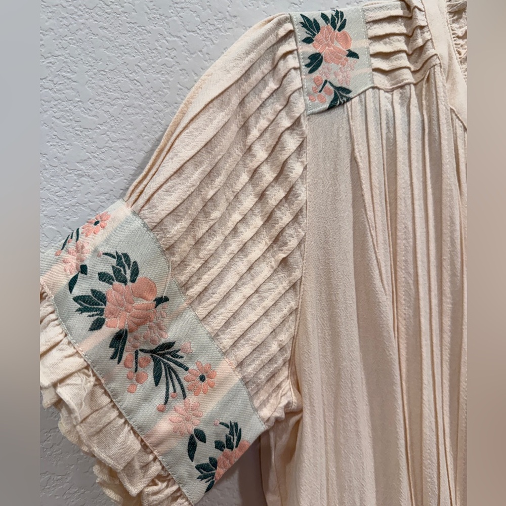 Ivy City Co Cream Holland Tiered Midi/Maxi Dress with Pastel Floral Ribbon Trim - Picture 5 of 8